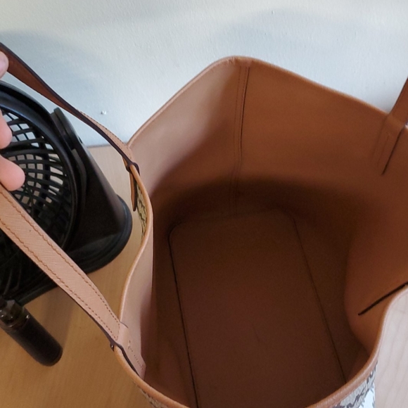 Michael Kors MK shoulder bag! - Picture 6 of 8